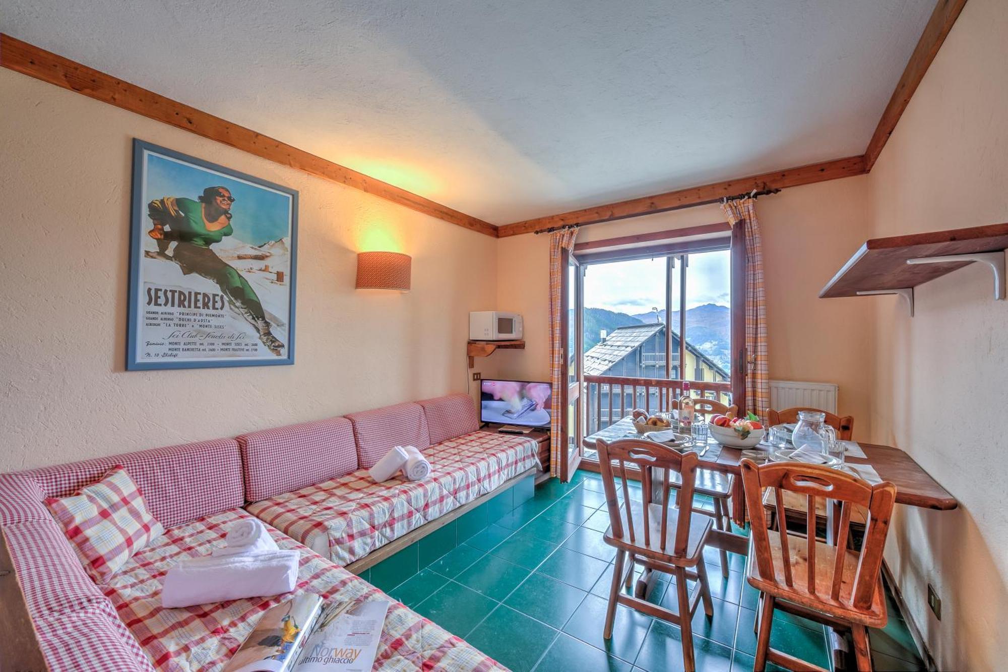 Grange Hike & Ski Sestriere Apartments Habitación foto